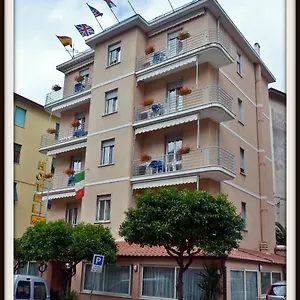 https://hotel-del-golfo-lerici.hotelitalianriviera.com